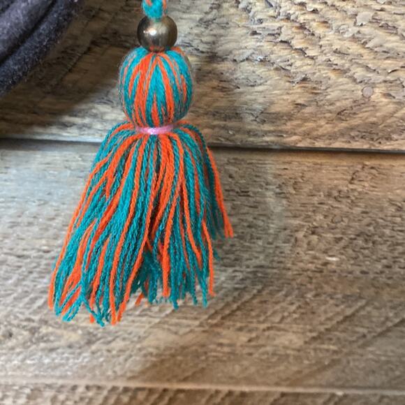 Lovestitch Bohemian Beaded Purse Multicolor Suede Tassel Details 7” x 7”x 2” - Picture 6 of 8